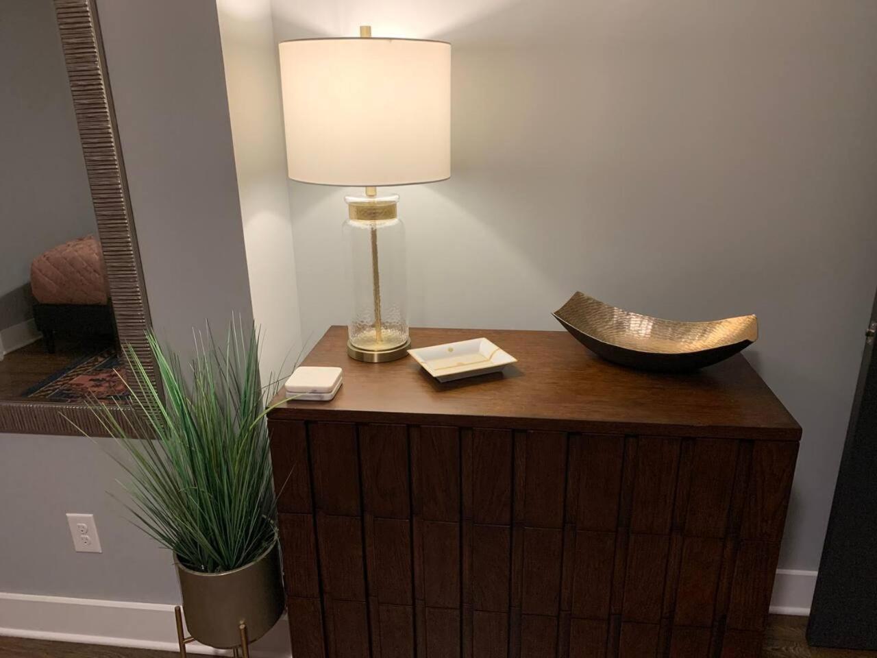 Beautiful West Rooftop Deck Holiday home Nashville