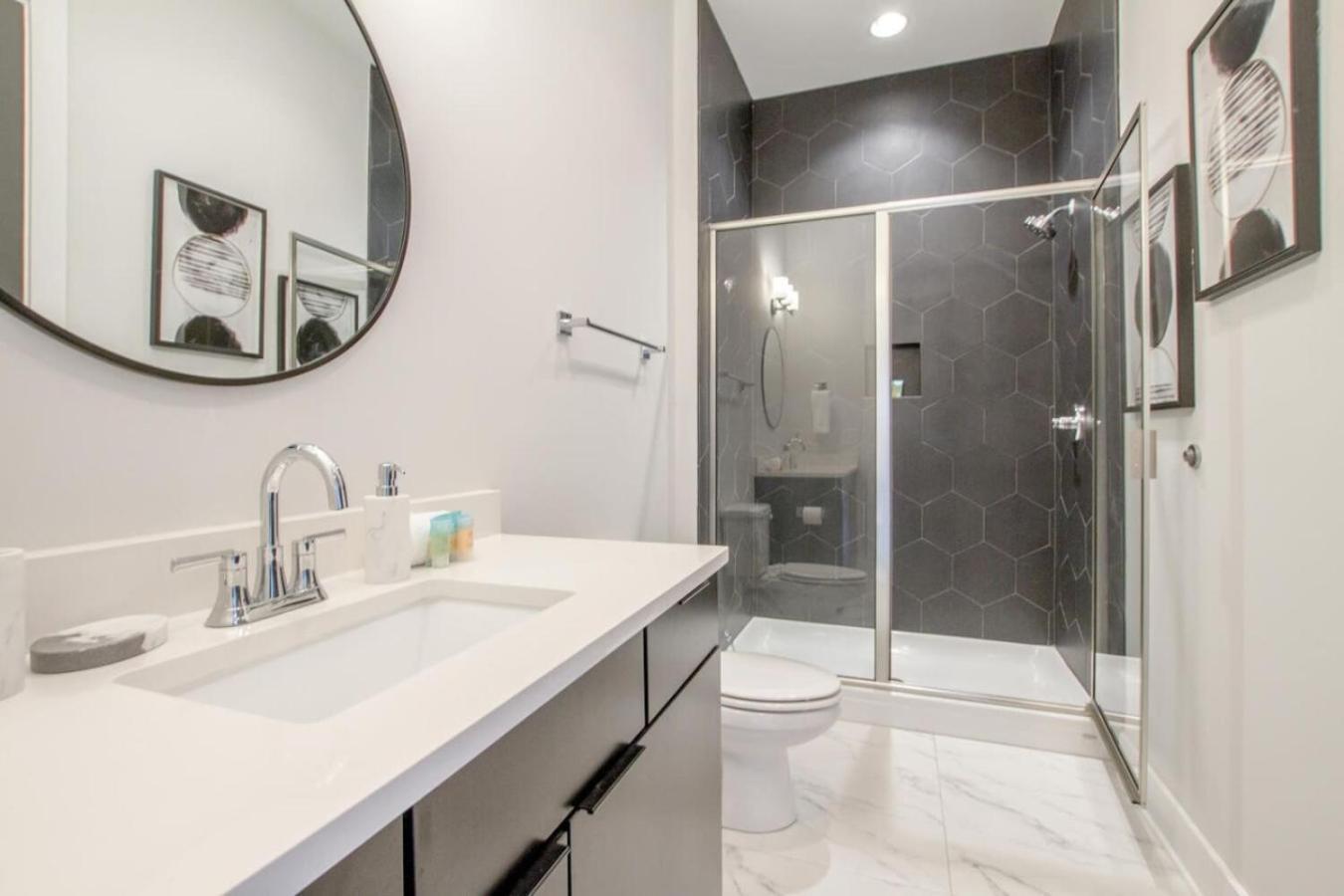 Beautiful West Rooftop Deck * Nashville