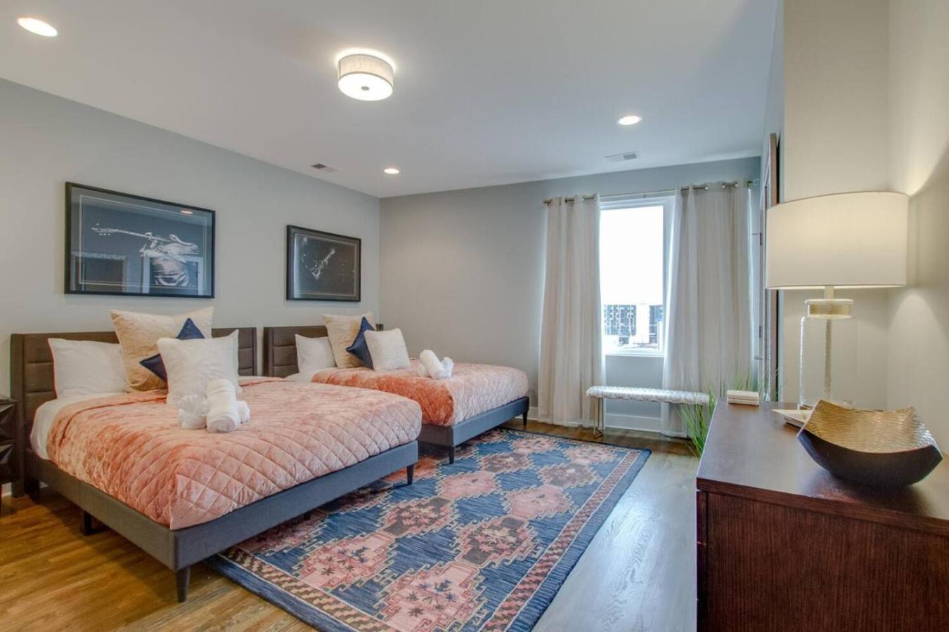 Beautiful West Rooftop Deck