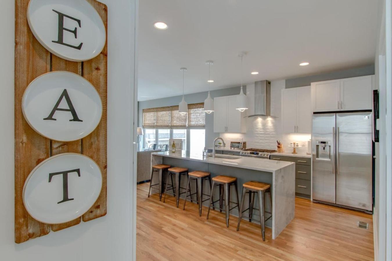 Gulch Mega Super Rooftop Premier Location Holiday home