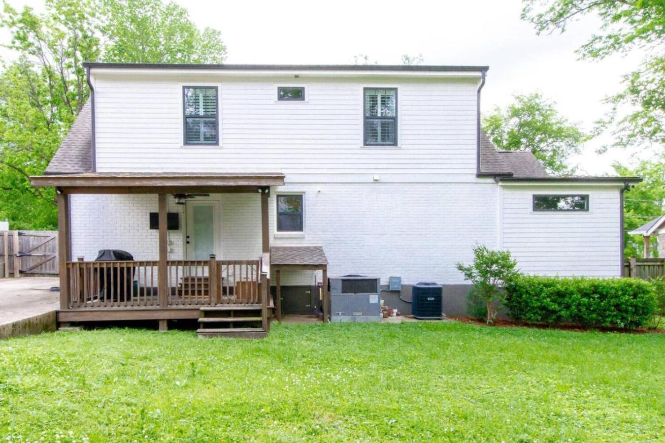 East Paradise 4 Bedroom Large Backyard Nashville