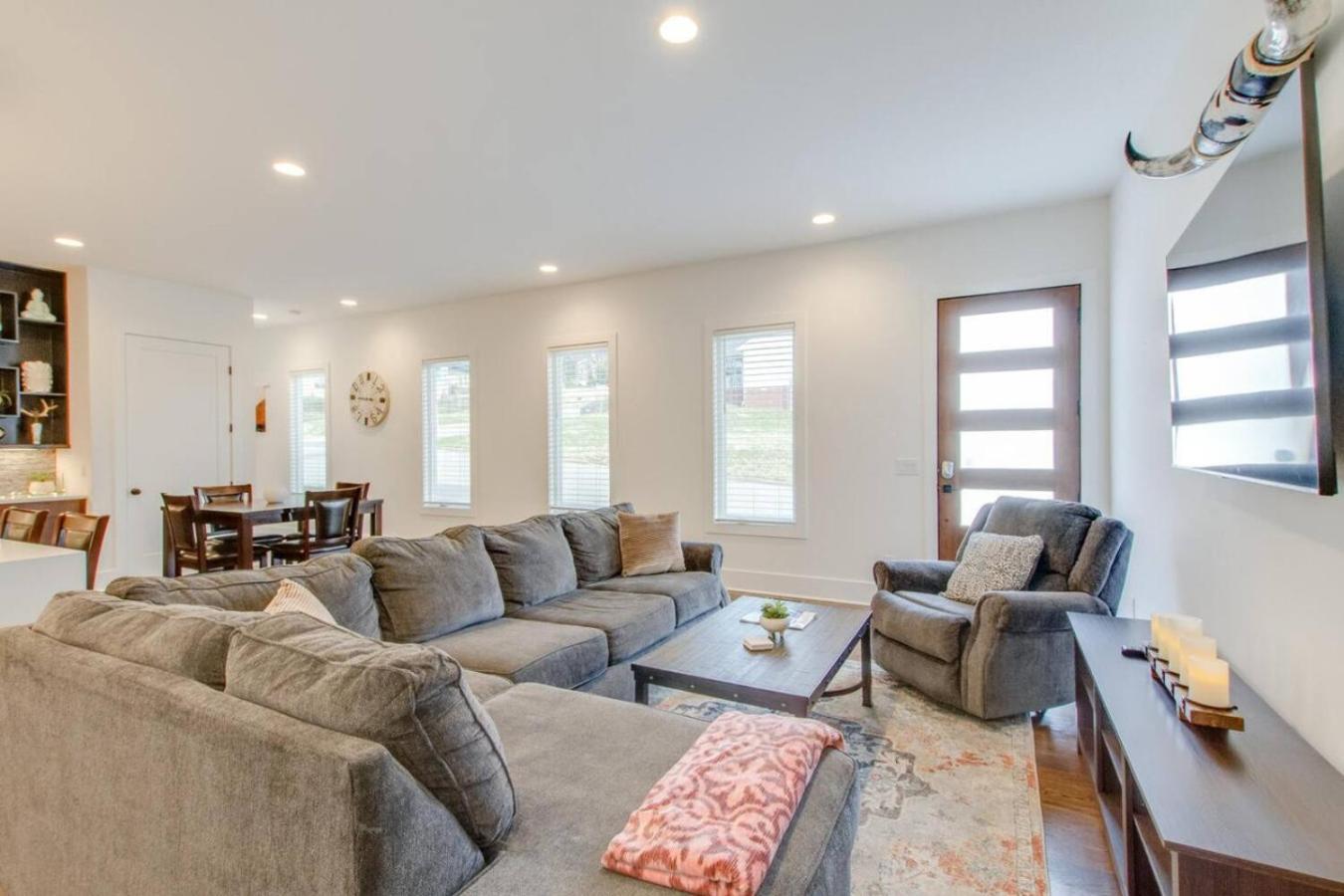 Modern Game Table Minutes To Broadway * Nashville