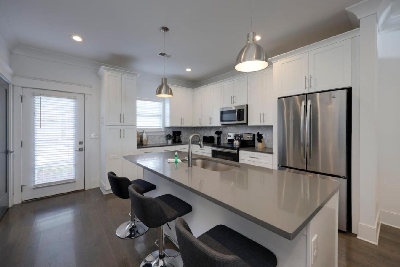 Holiday home Music Townhome Great For Groups