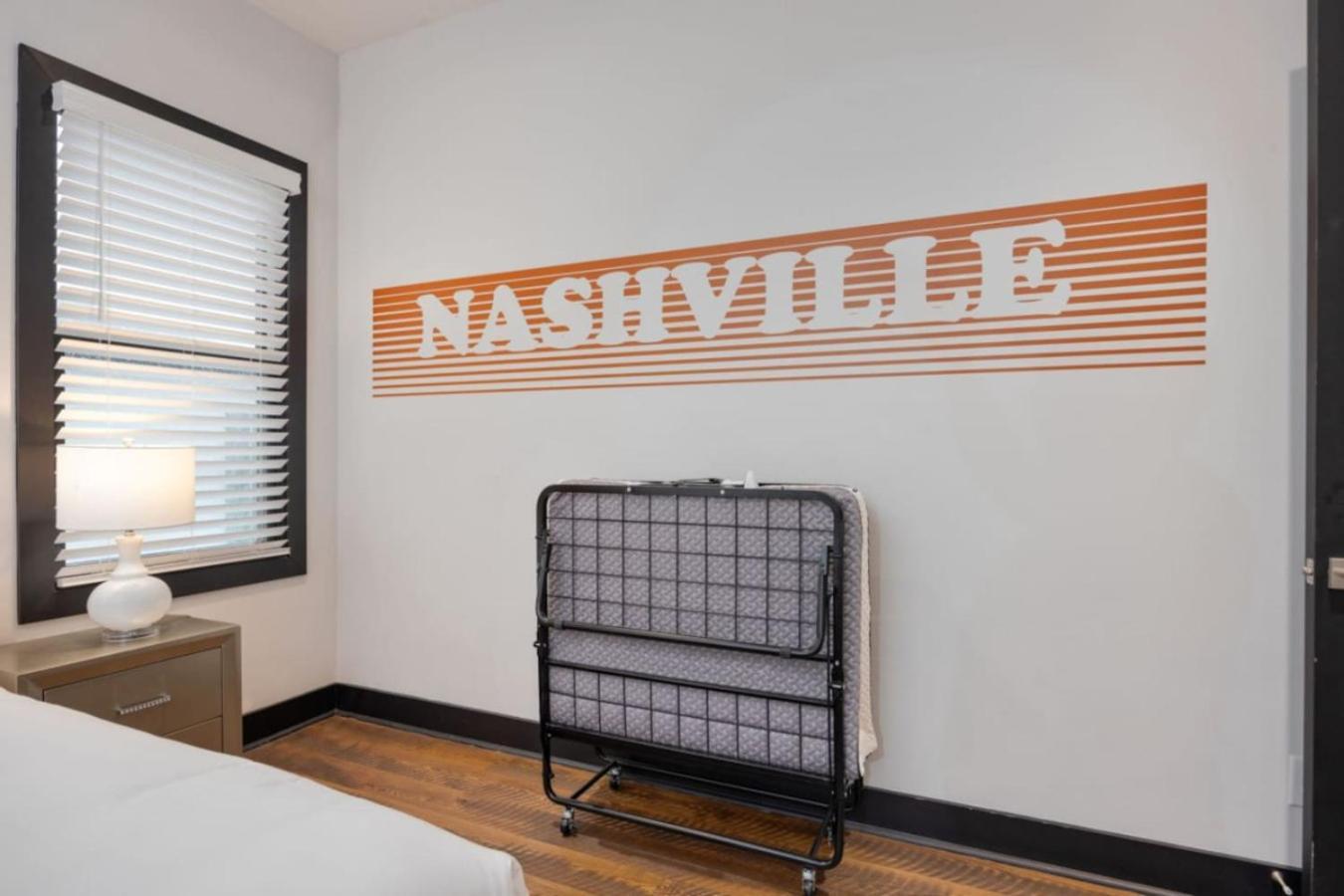 Holiday home Rustic Elegance Rooftop Deck And Skyline Views Nashville