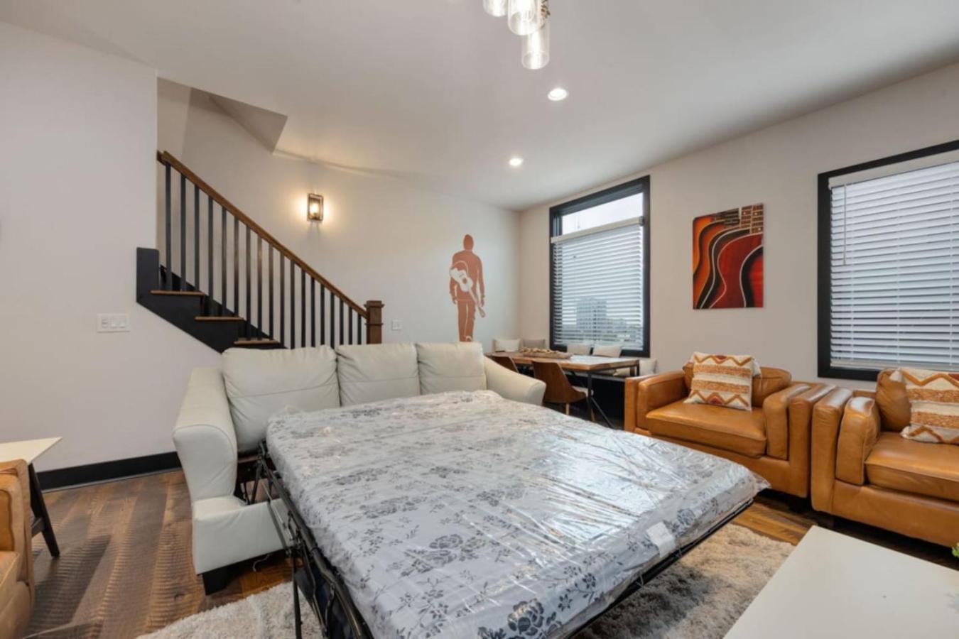 Rustic Elegance Rooftop Deck And Skyline Views Holiday home Nashville