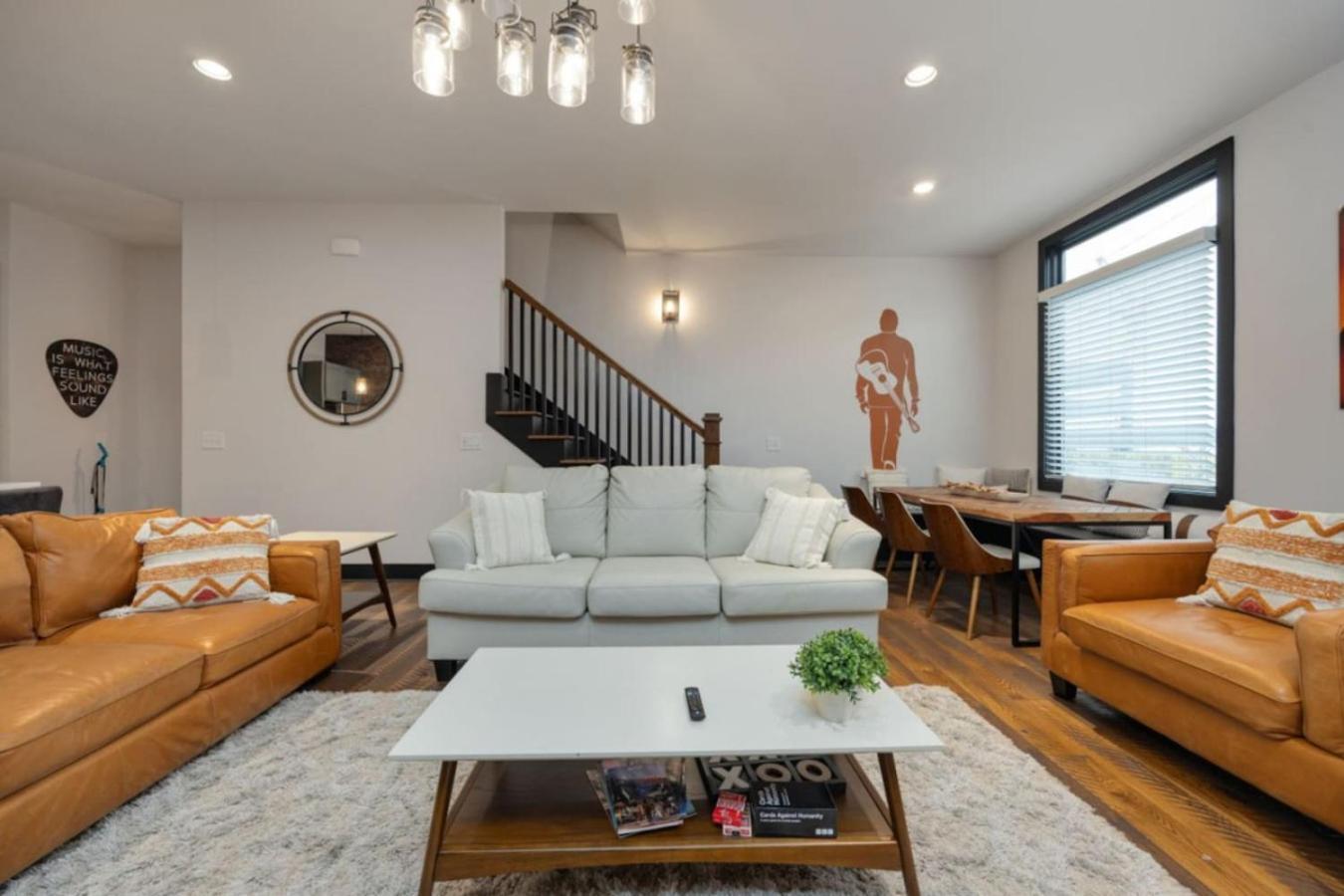 Rustic Elegance Rooftop Deck And Skyline Views Nashville