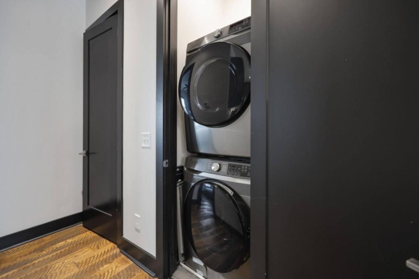 Rustic Elegance Rooftop Deck And Skyline Views