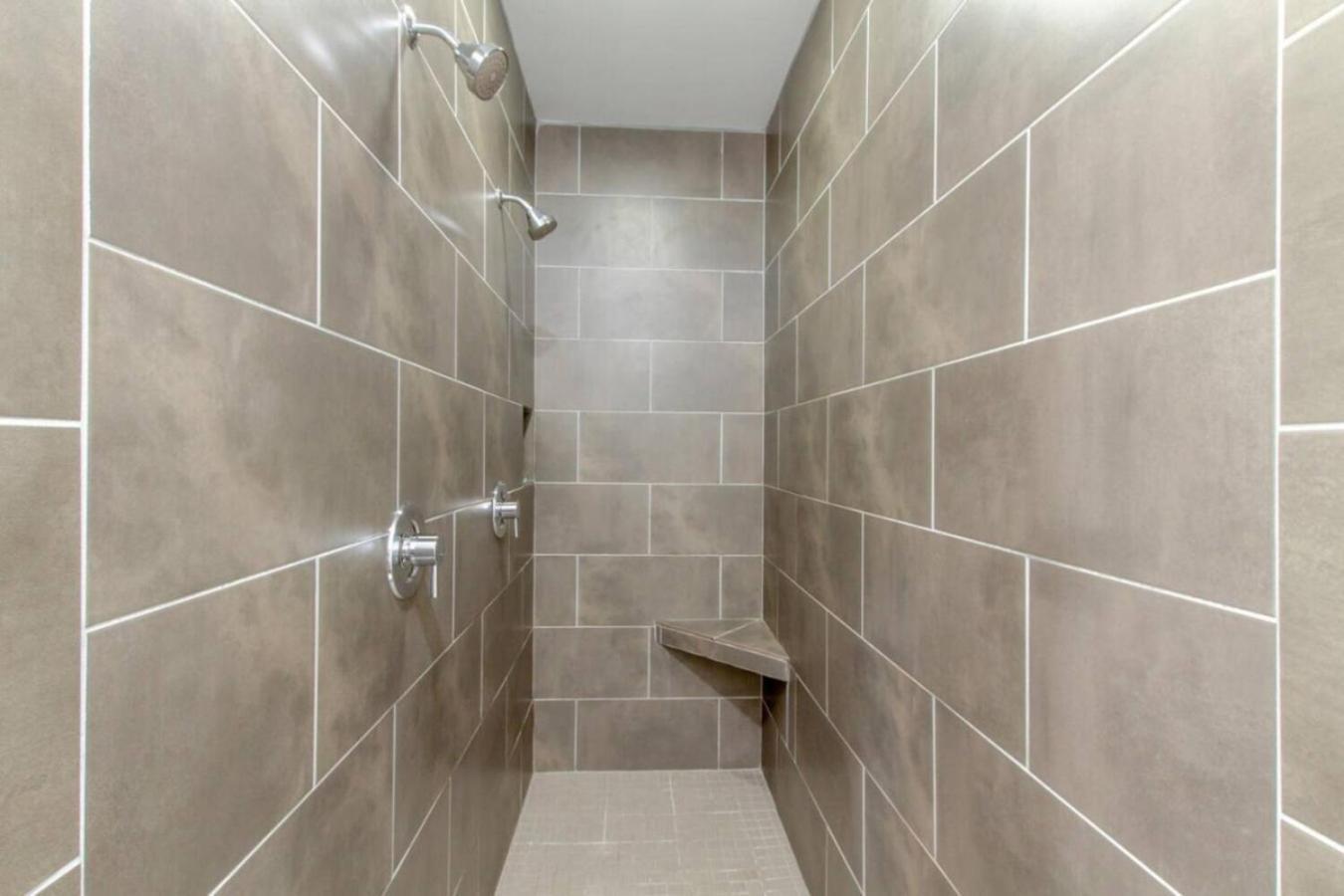 Holiday home Dreamer - Mins To Downtown - 3br 2.5bath