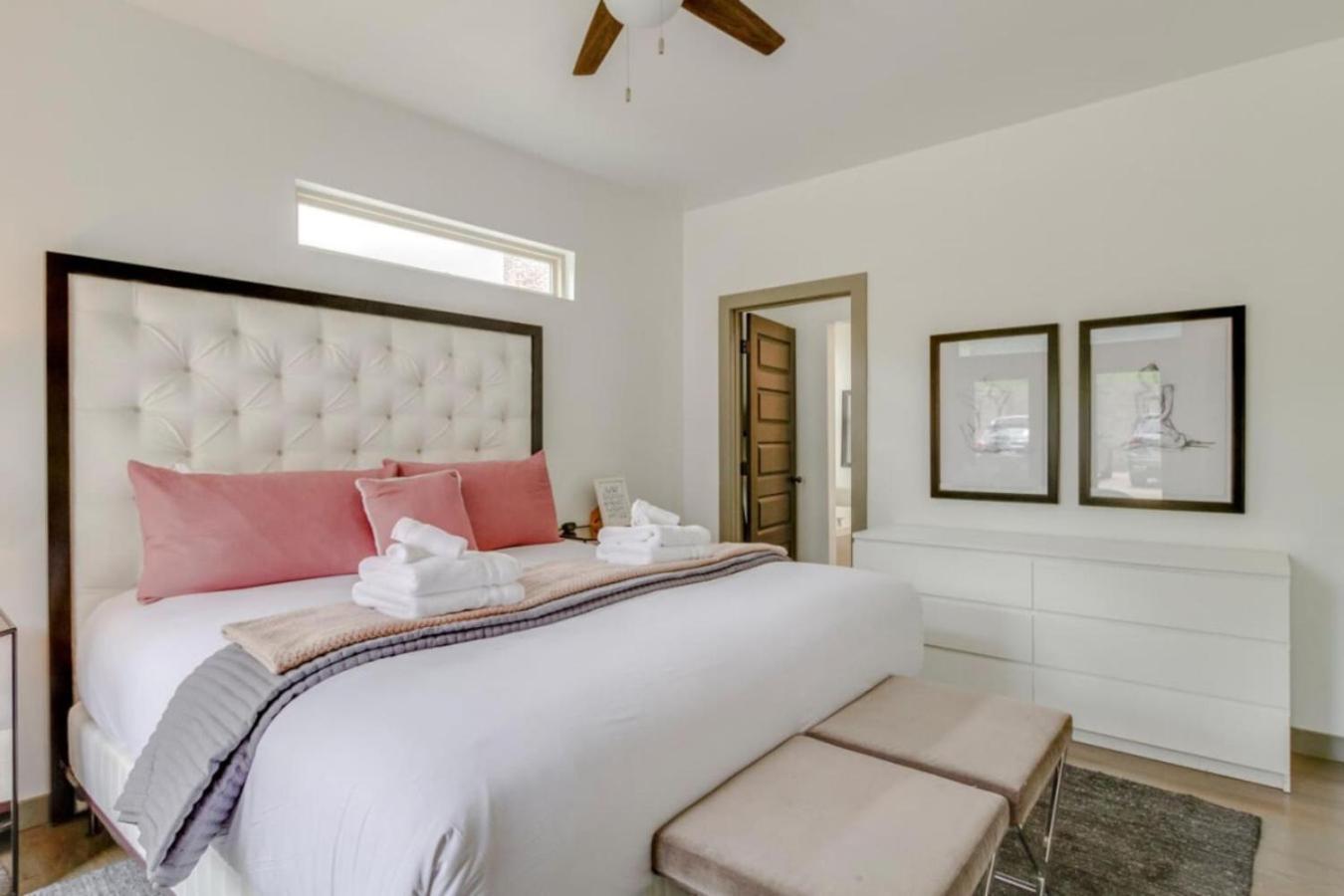 Holiday home Dreamer - Mins To Downtown - 3br 2.5bath