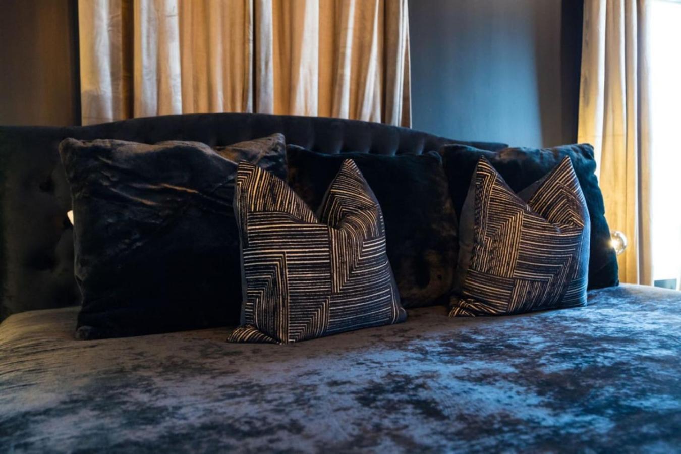 Nations Elegance Rooftop And Private Patio Holiday home Nashville