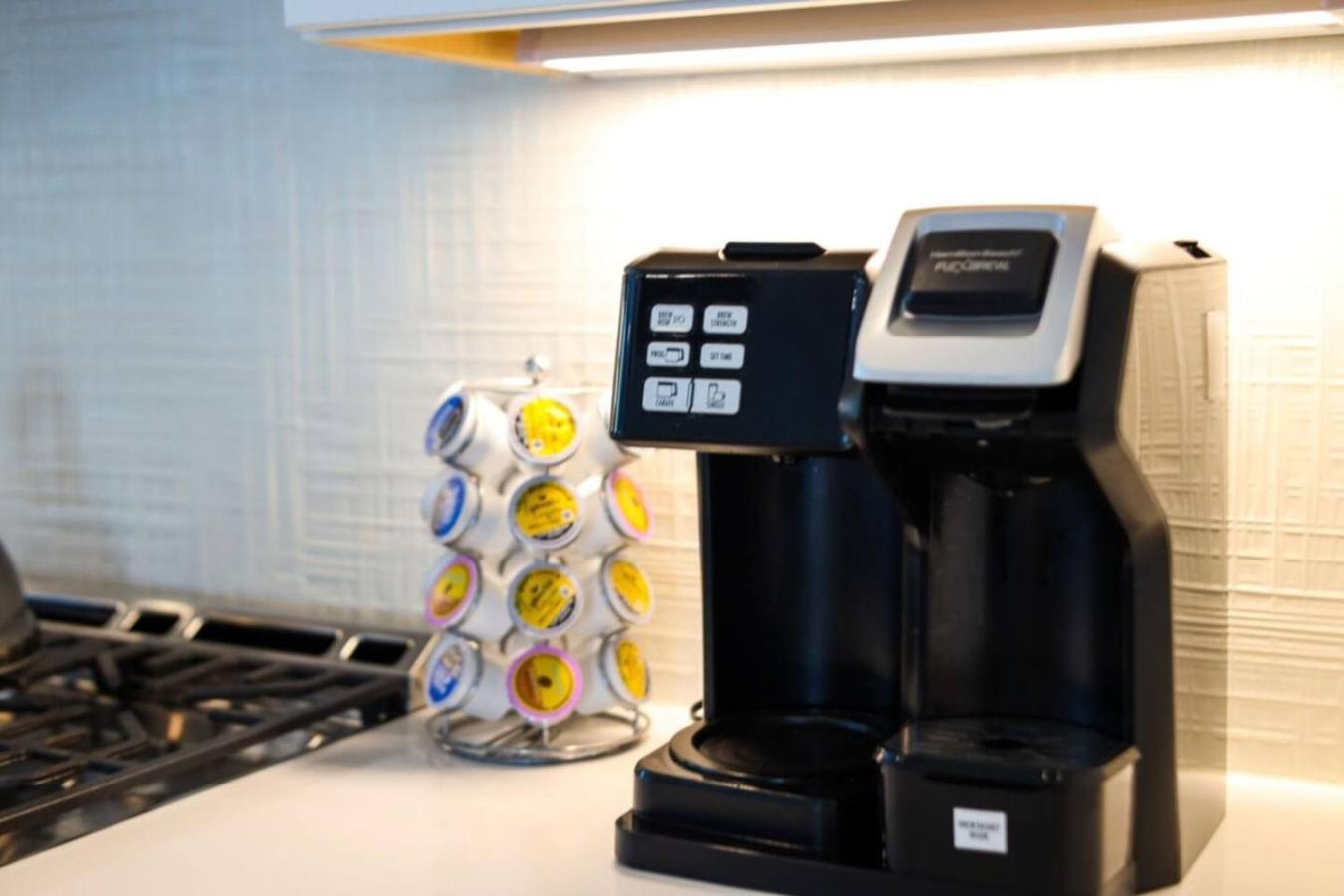 Metro Charm - Rooftop Lounge - Hot Tub