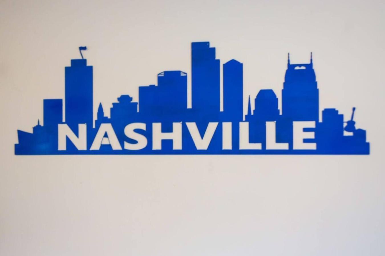 Metro Charm - Rooftop Lounge - Hot Tub Holiday home Nashville