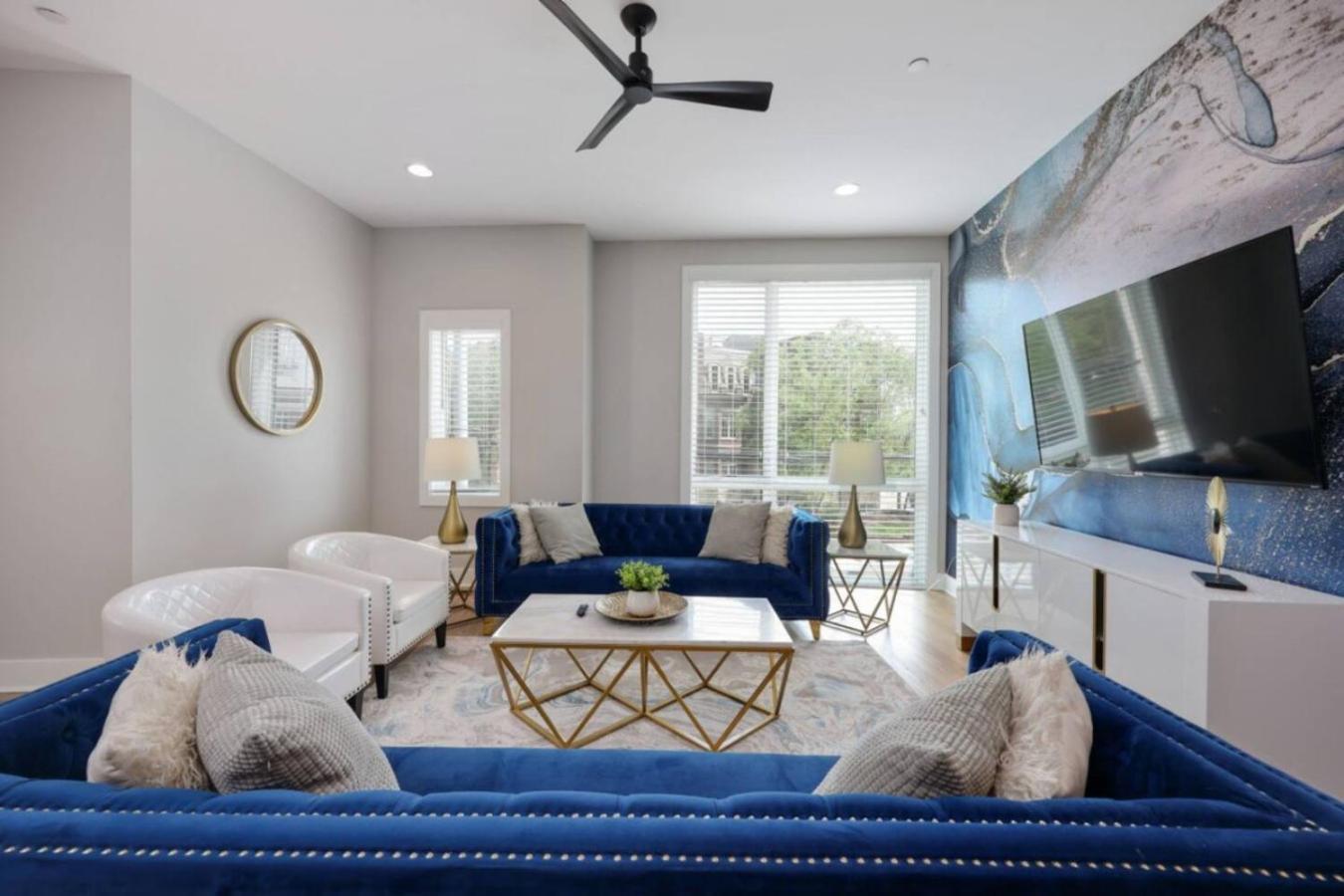 Holiday home Metro Charm - Rooftop Lounge - Hot Tub