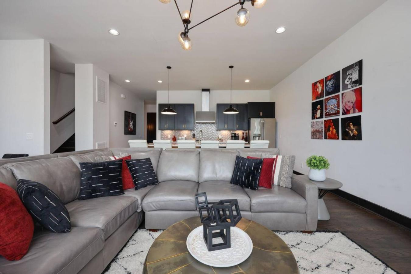 Two Townhomes- Rooftop Lounge- Hot Tub- Views Nashville