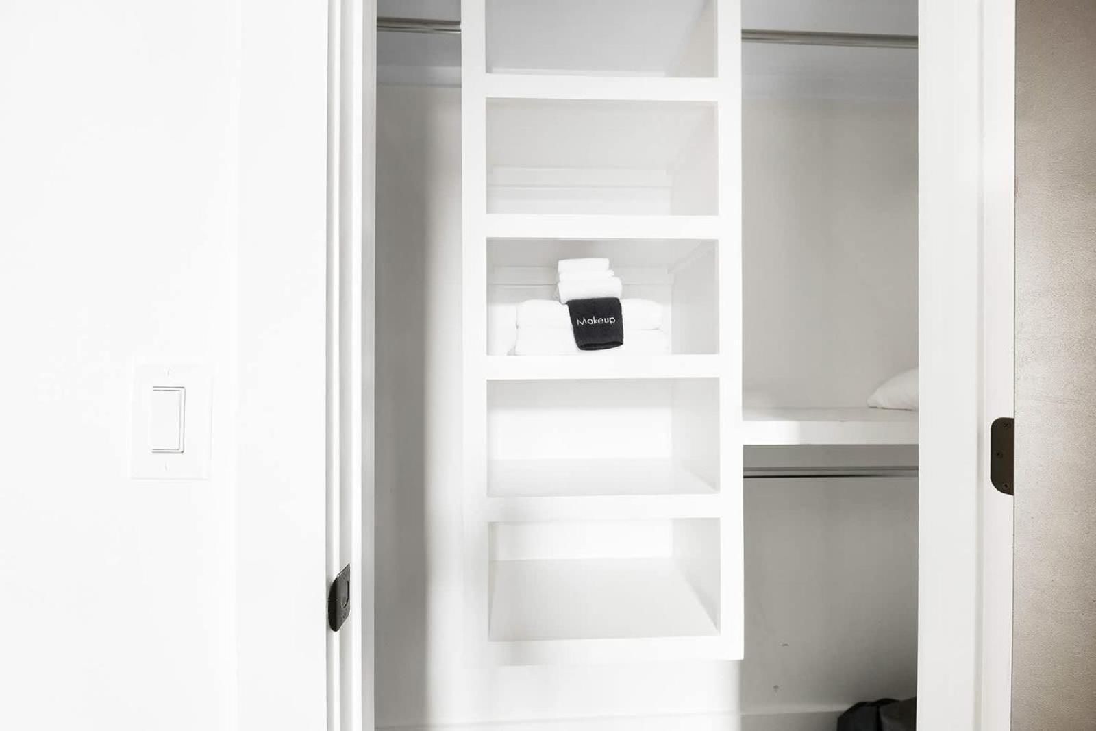 The Jackson House - 1 Mile To Broadway! Holiday home