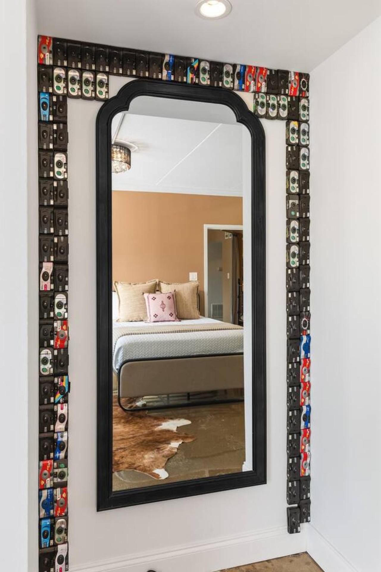 Pool, Walk Restaurants Bars On Famous Music Row *