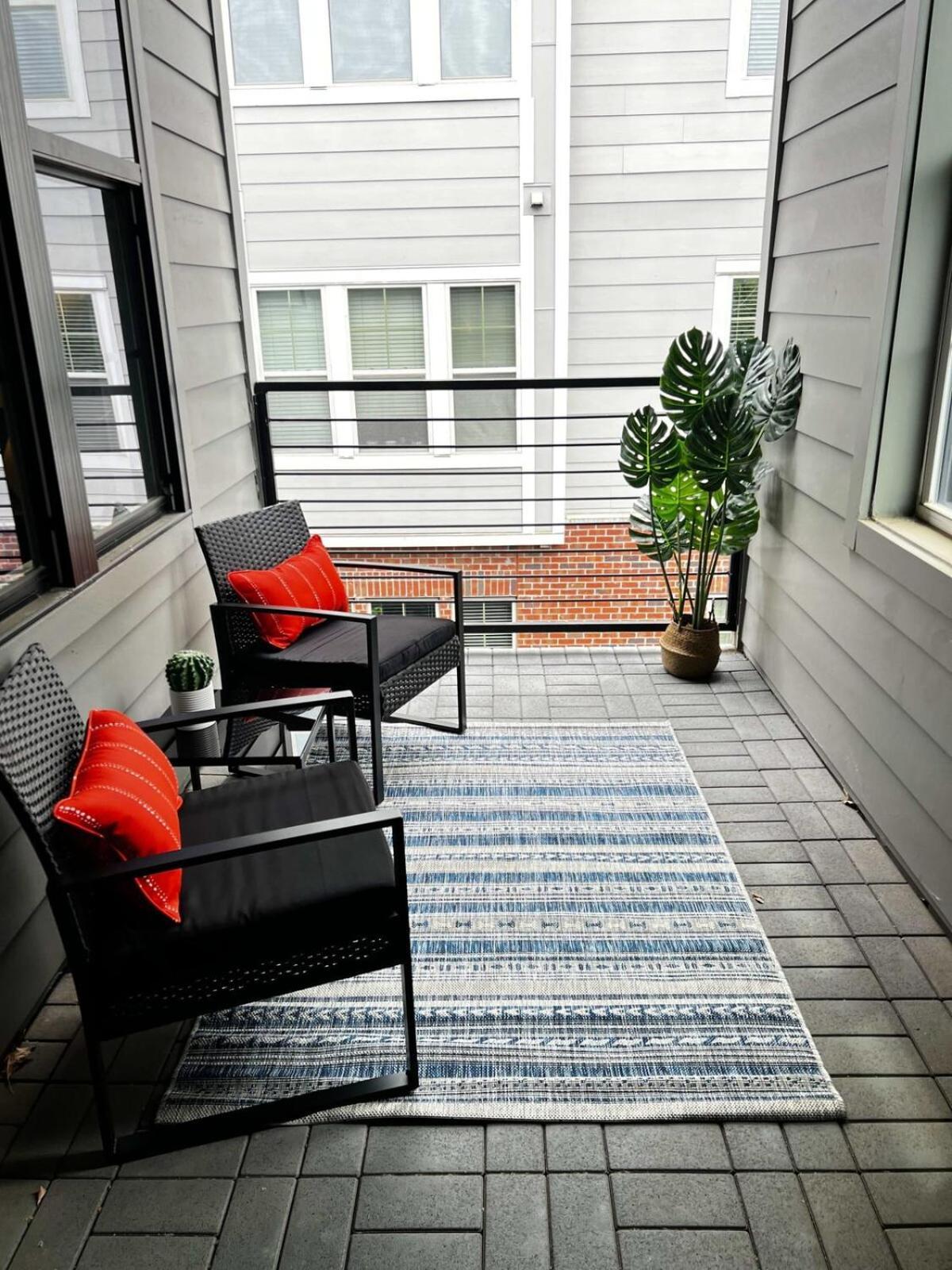 The Briar - Luxurious Near Vanderbilt, Holiday home