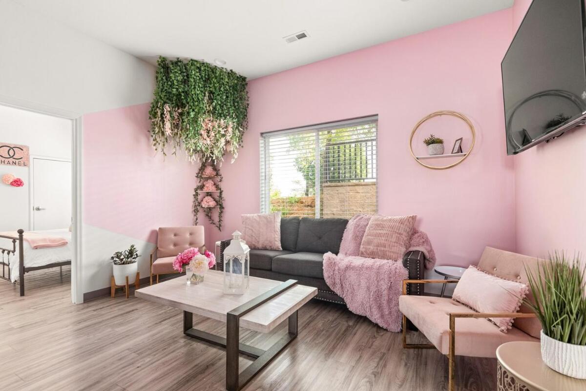 Apartment Unit 106 Stylish With Free Parking And Close To Downtown Nashville