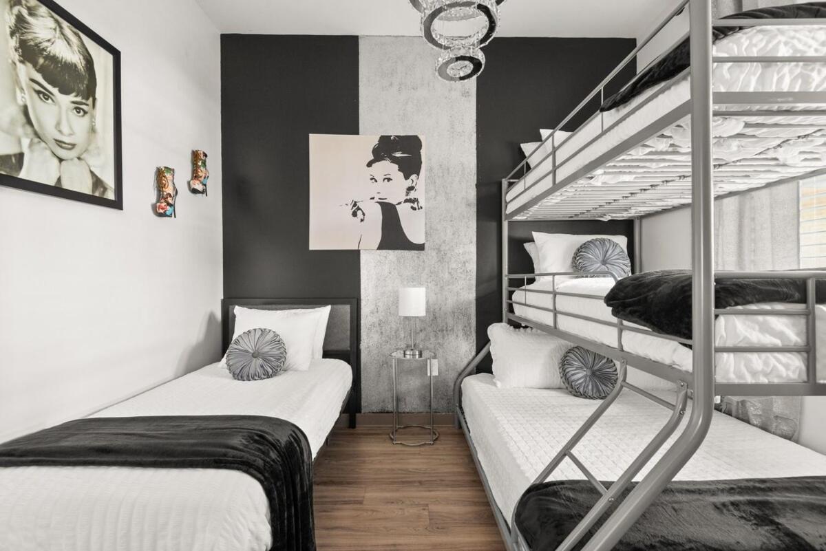 Unit 106 Stylish With Free Parking And Close To Downtown Apartment *