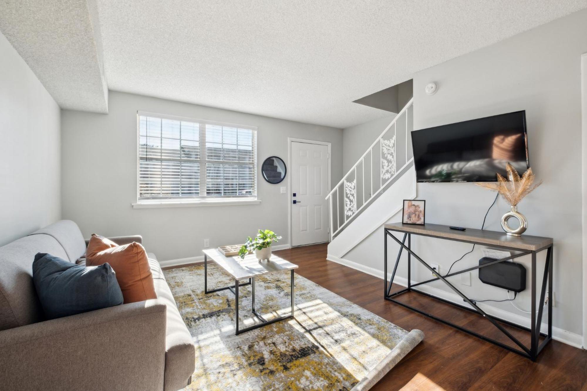 Brentwood P4 I Cozy & Comfy I 2bd 15 Bth Apartment