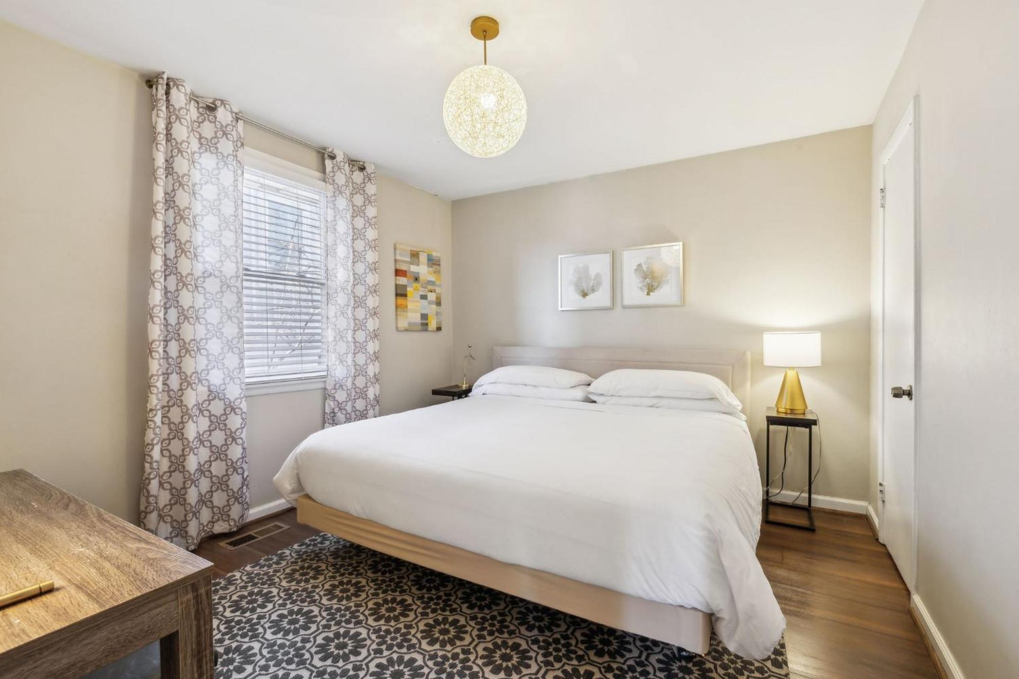 Avalon Close To Downtown And Park Free