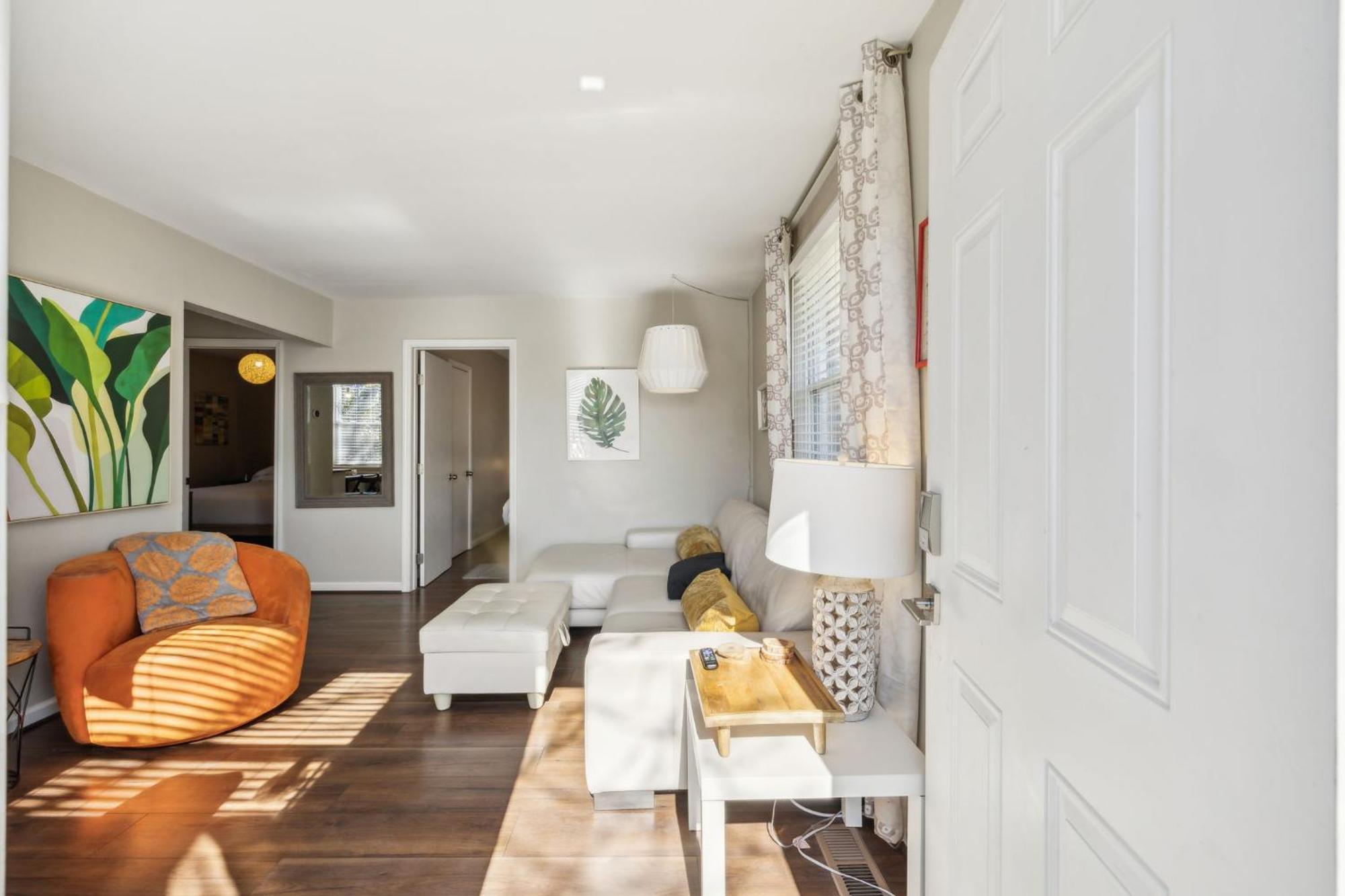 Avalon Close To Downtown And Park Free Holiday home *