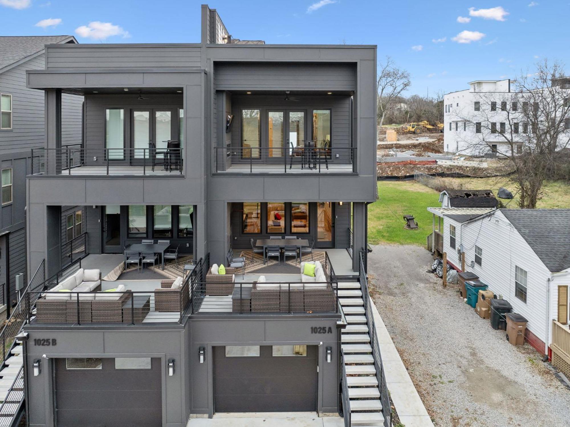 Upscale Multi-level Rooftop & Game Fun * Nashville