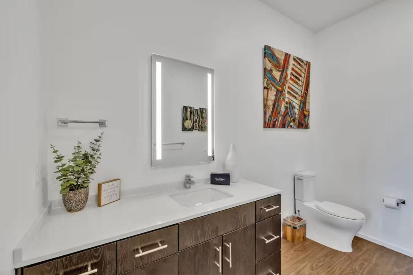 Escape Perfect For Couples Apartment