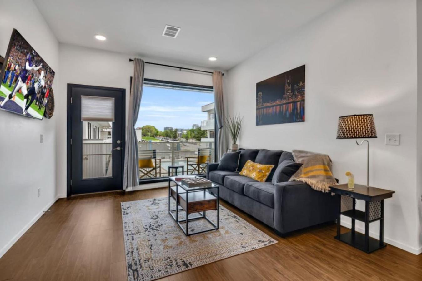 Apartment Escape Perfect For Couples Nashville