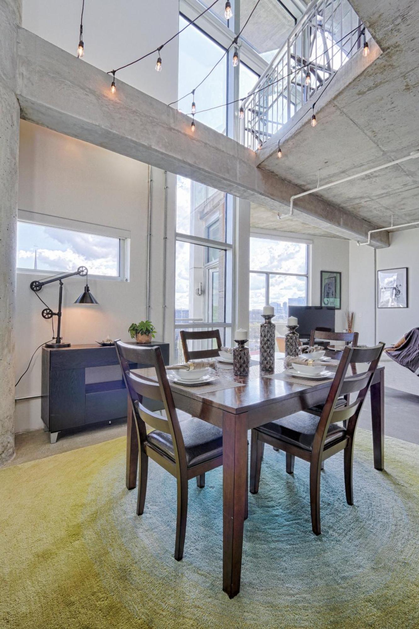 2-story Loft With Views Holiday home