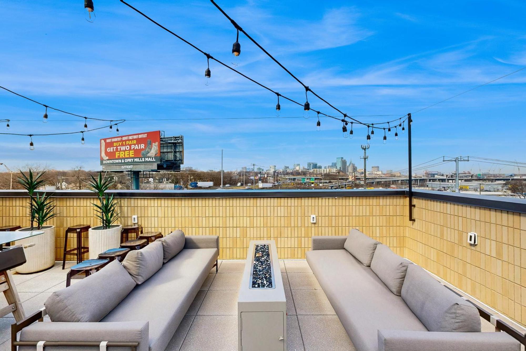 Bourbon & Broadway *