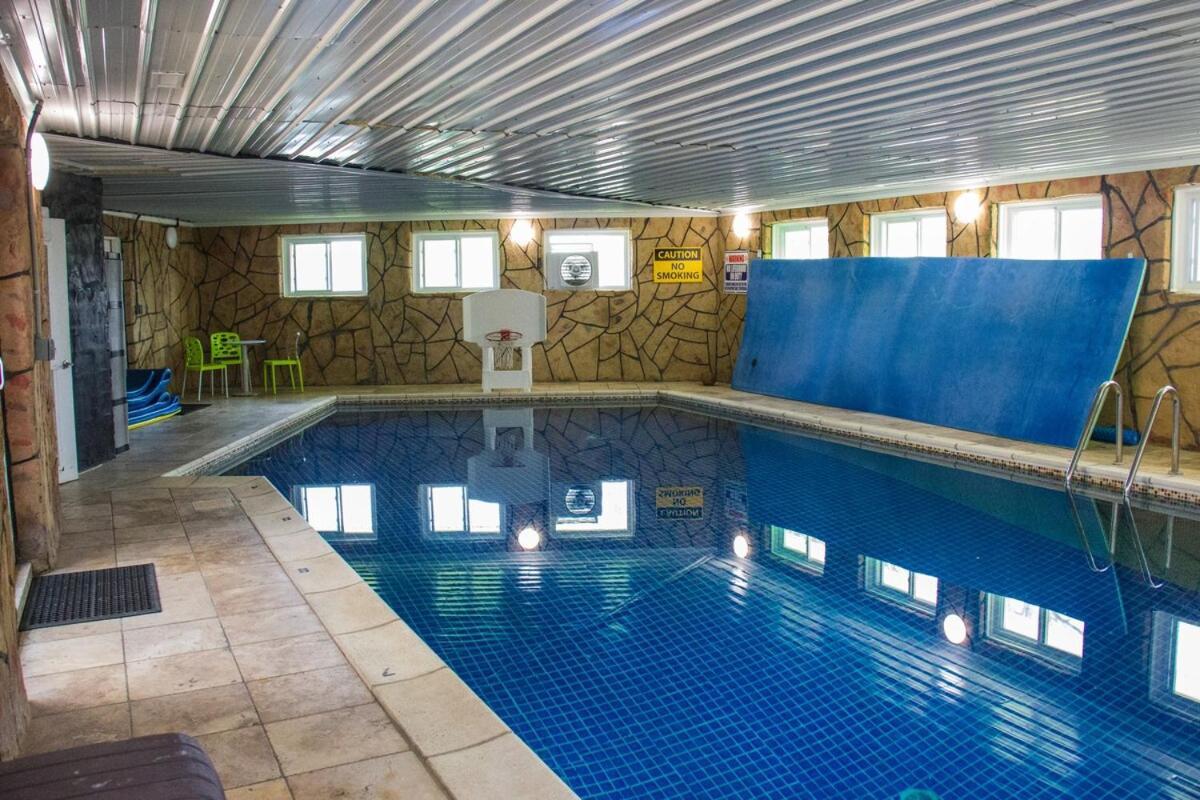 Hall Of Fame Private Resort-9 Miles To Downtown Pools Arcade Nashville