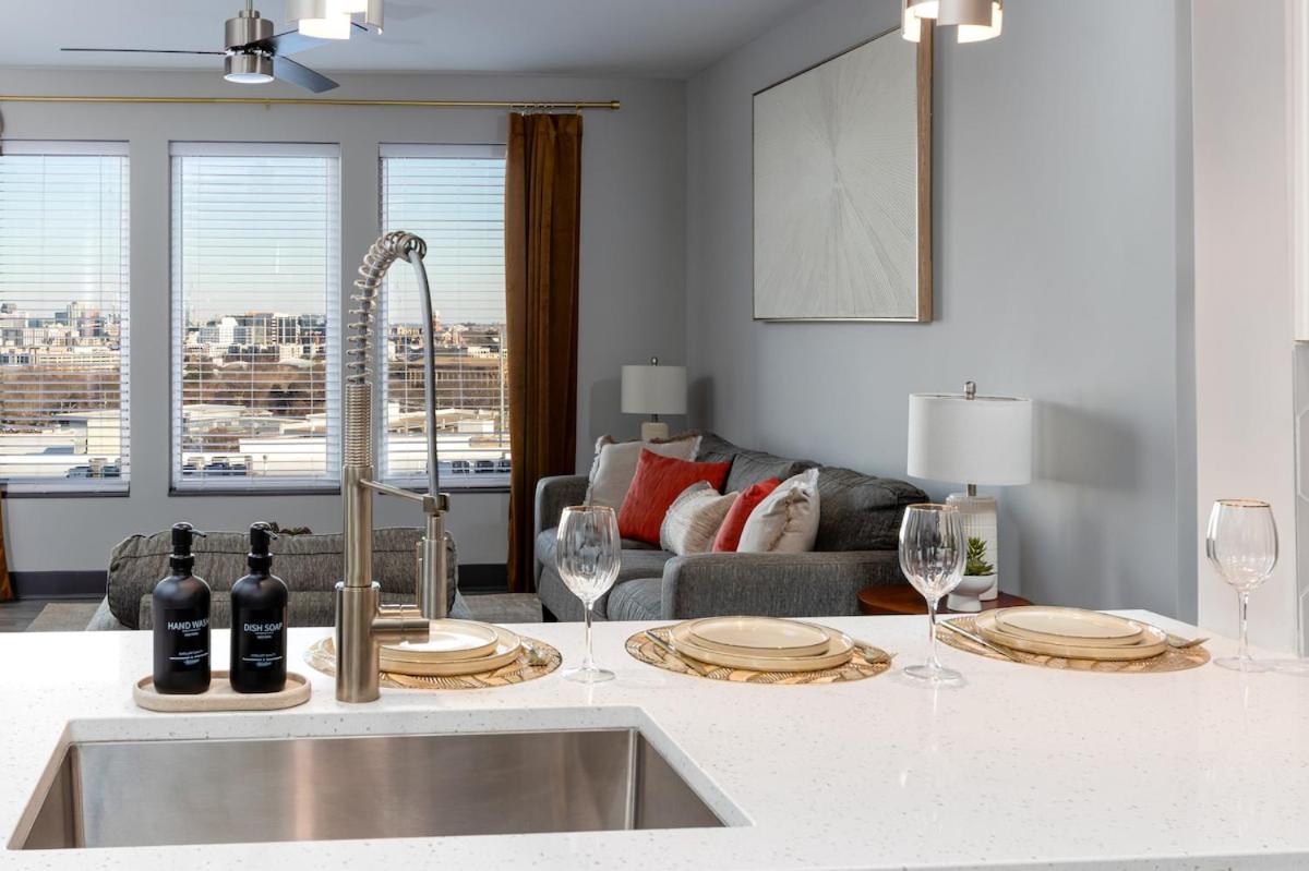 Apartment Midweek Savings! Book Now & Save 50 Percent Off Thursdays! Nashville