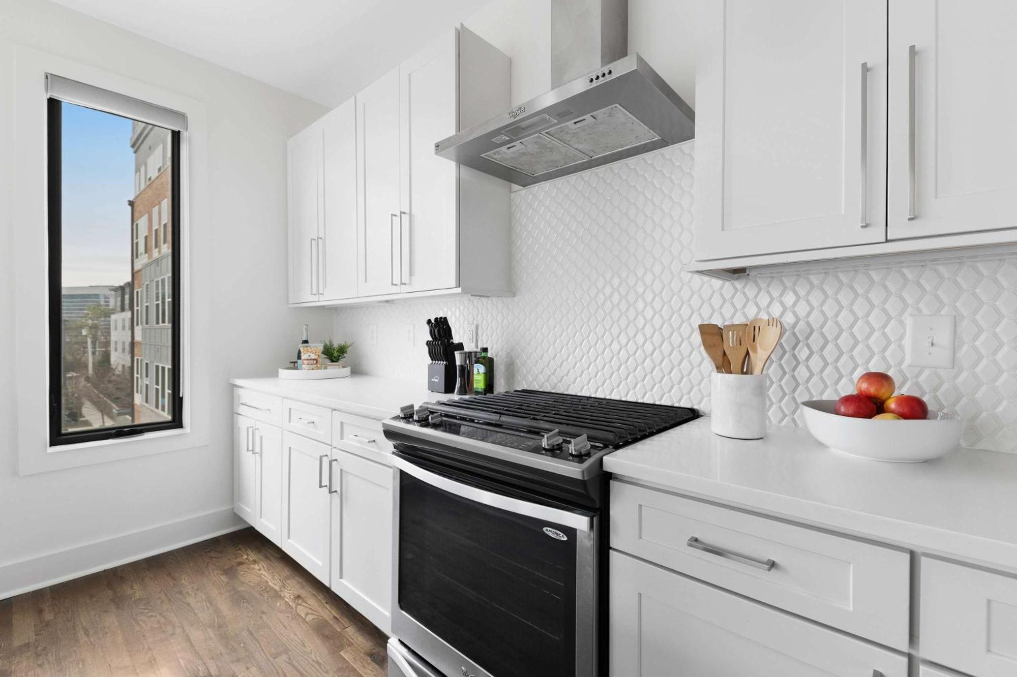 Holiday home The Hawkins House - Walk To Gulch, Rooftop Views!