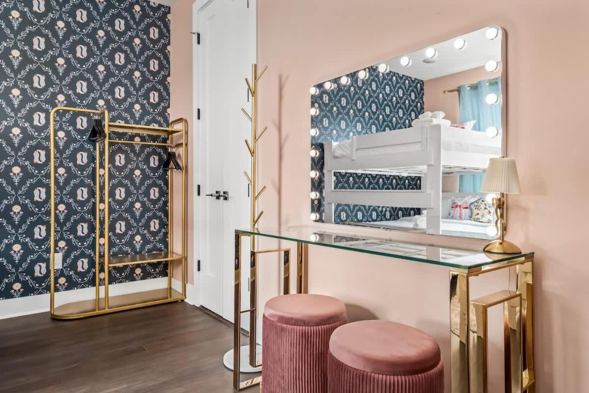 Bloom Haus Dt 2miles - 8 Q Beds - Rooftop - Omg Holiday home