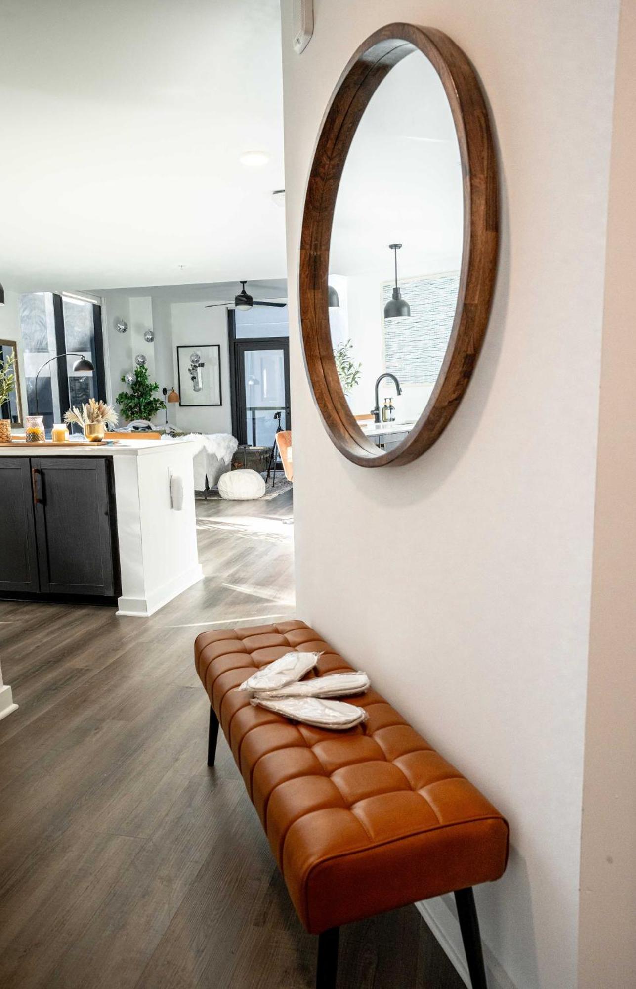Cental Luxe 2 Bed 2 Bath