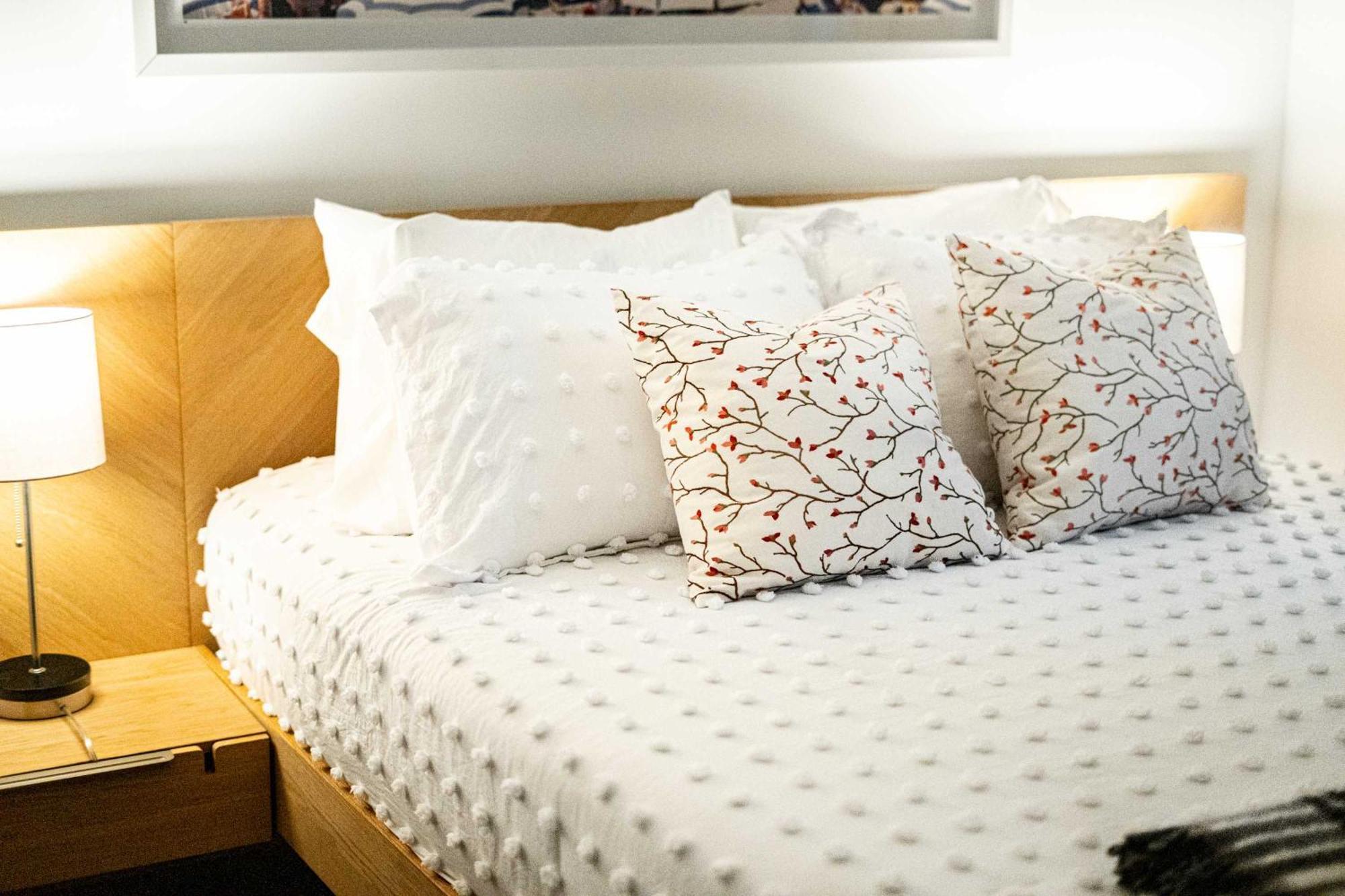 Cental Luxe 2 Bed 2 Bath * Nashville