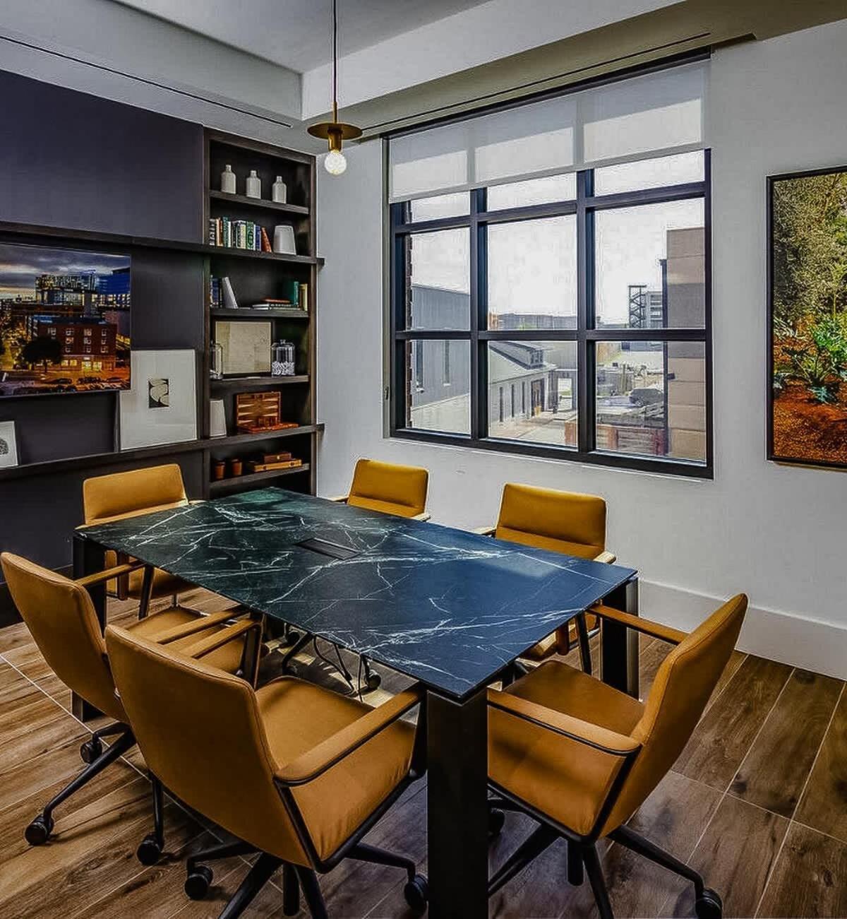 2 Bed 2 Bath Nest For Family *