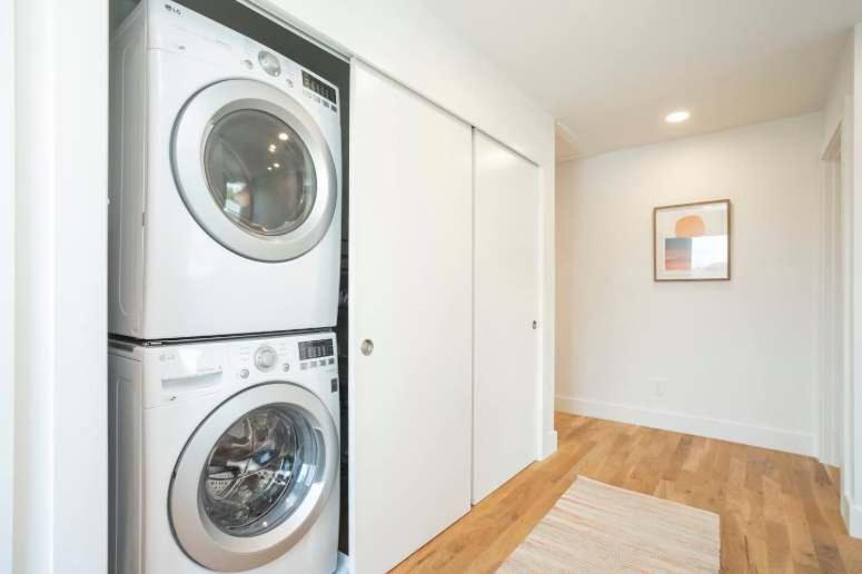 Drummond House - Ada-friendly Retreat *