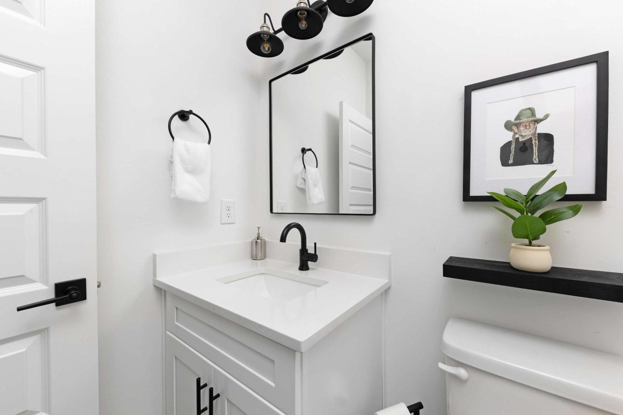 The Willie - Newly Redesigned, Game & Rooftop *