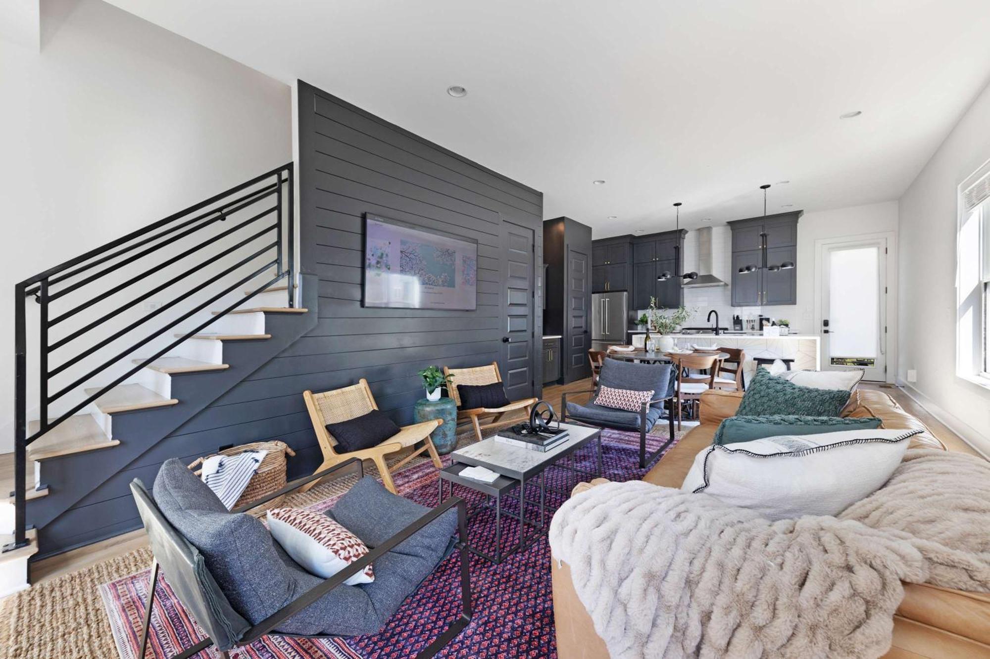 The Willie - Newly Redesigned, Game & Rooftop Holiday home *