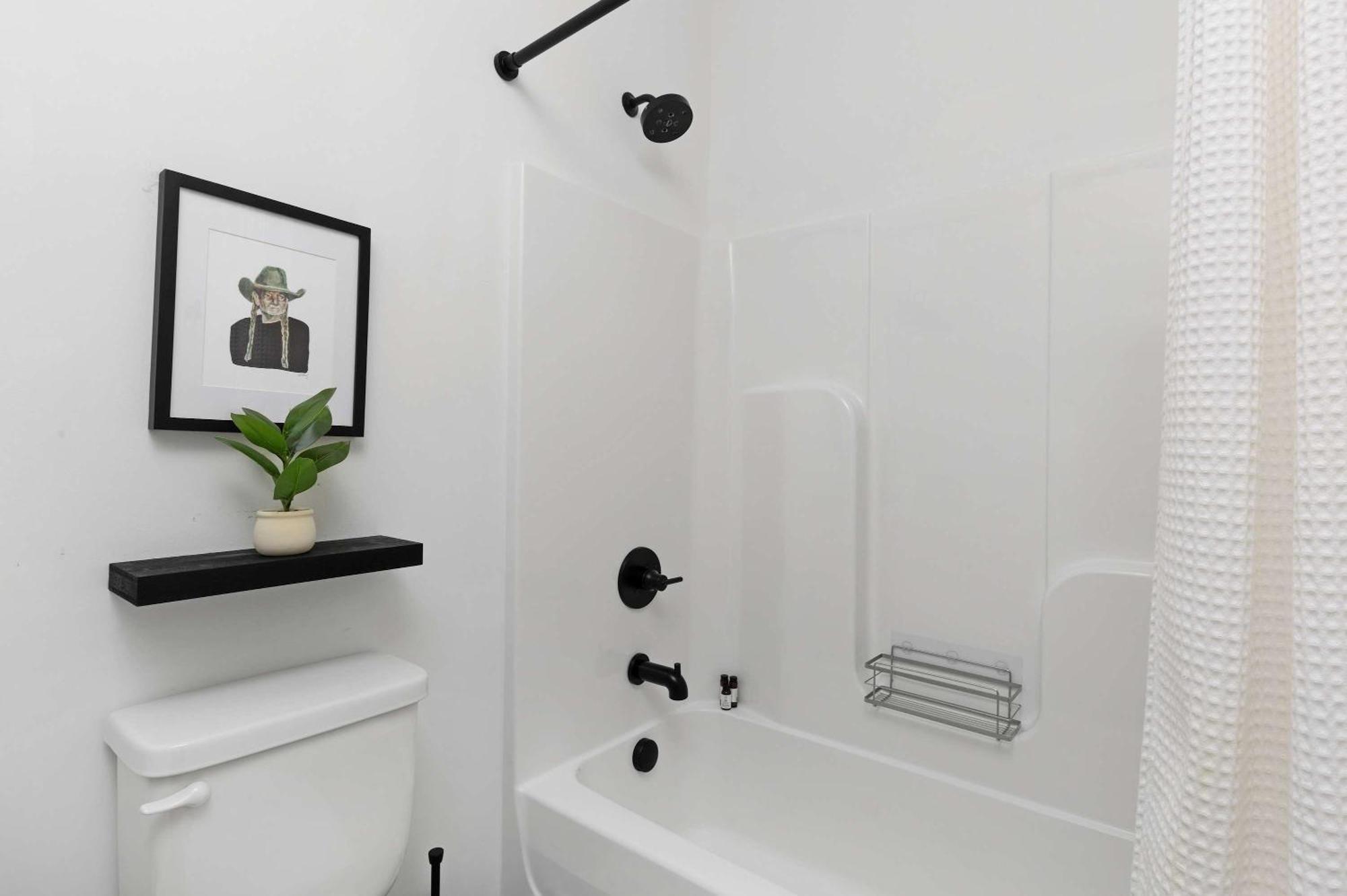 The Willie - Newly Redesigned, Game & Rooftop Holiday home