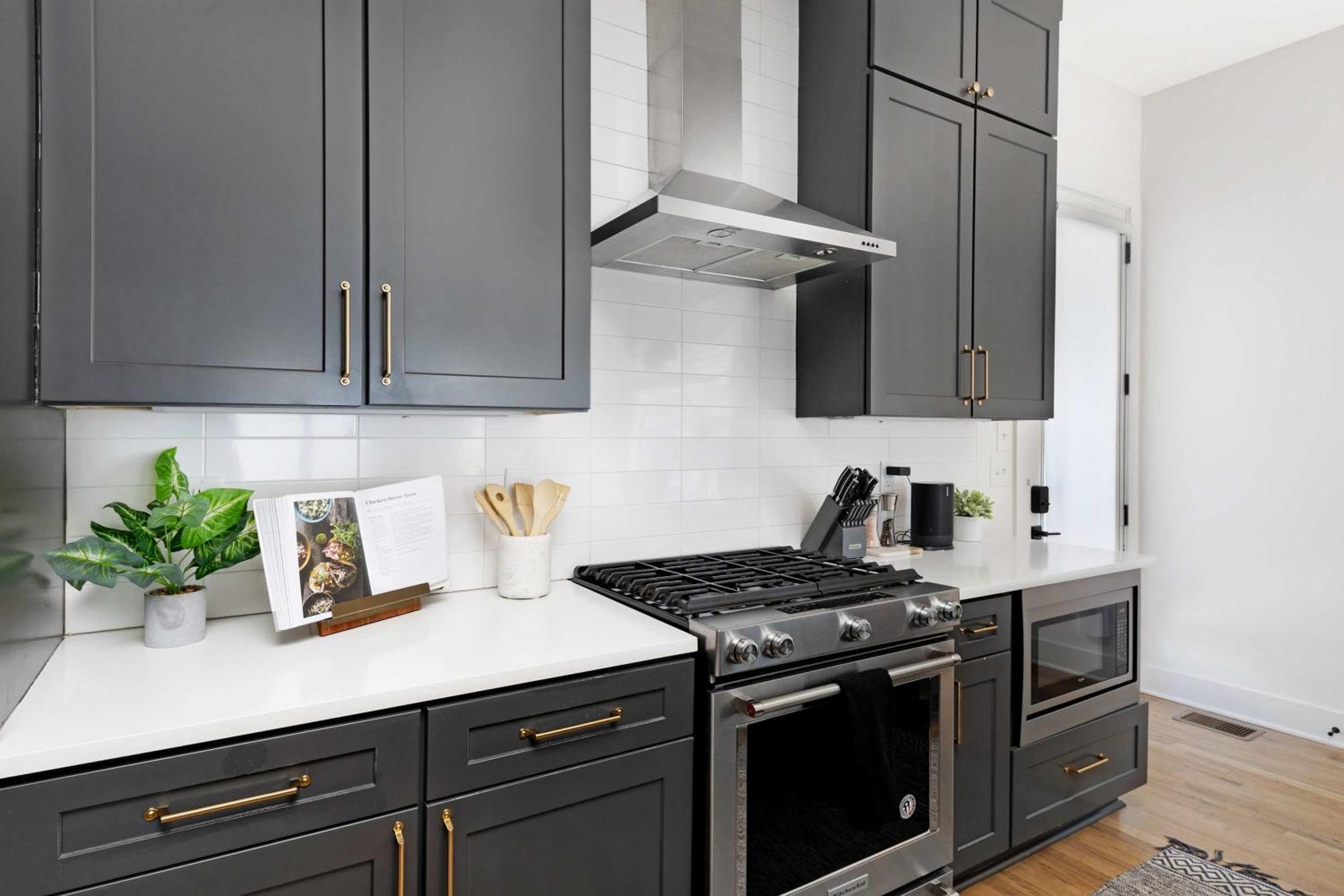 The Willie - Newly Redesigned, Game & Rooftop *