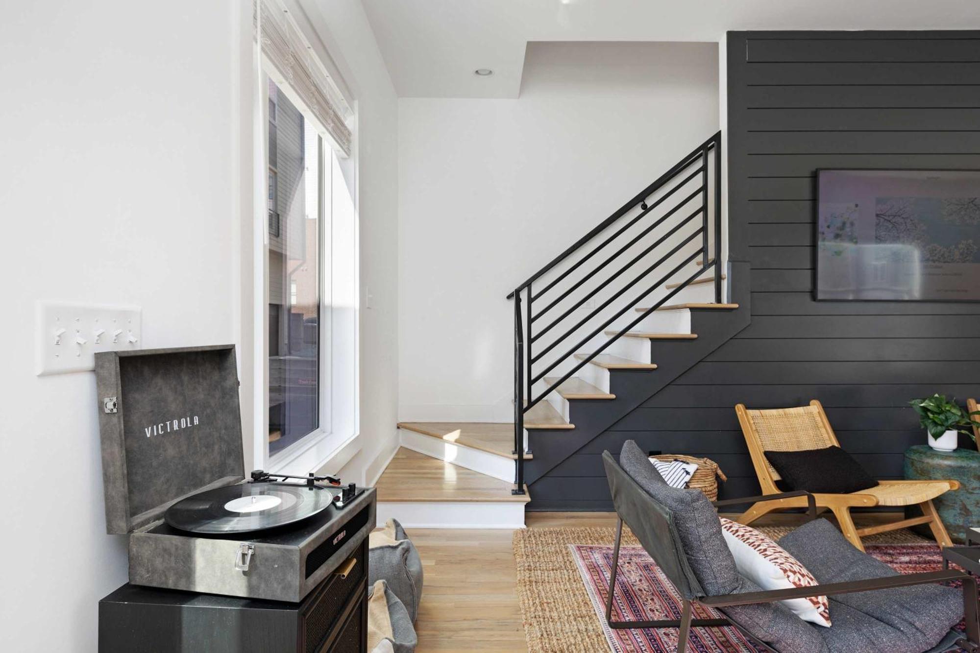 The Willie - Newly Redesigned, Game & Rooftop