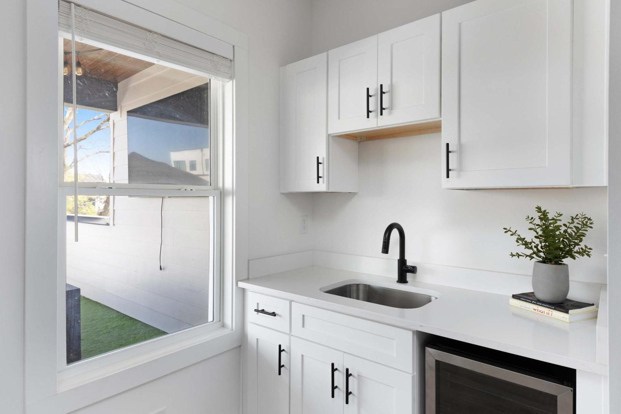 The Willie - Newly Redesigned, Game & Rooftop