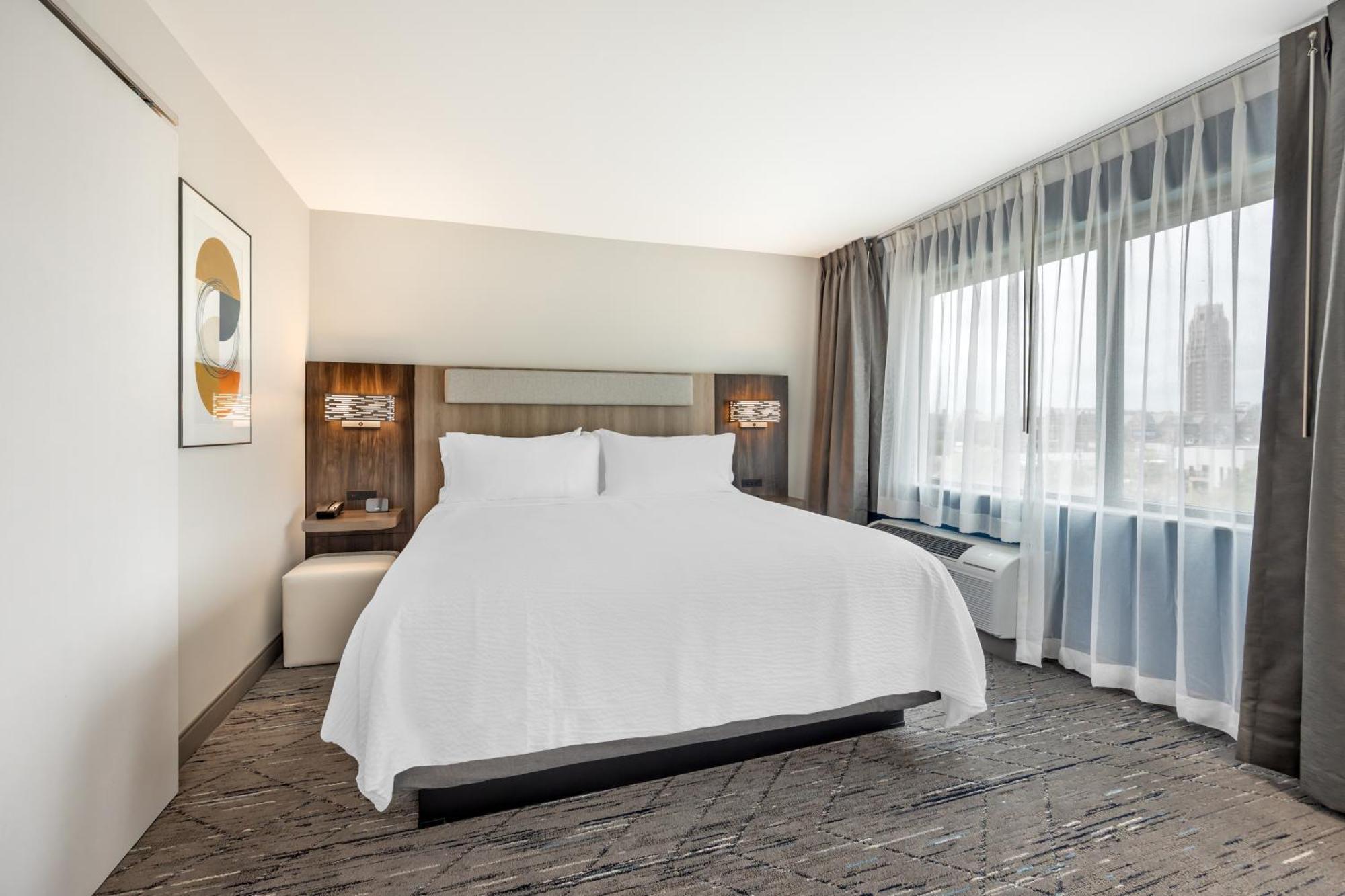 Hotel Express & West End - Univ Area By Ihg 3*