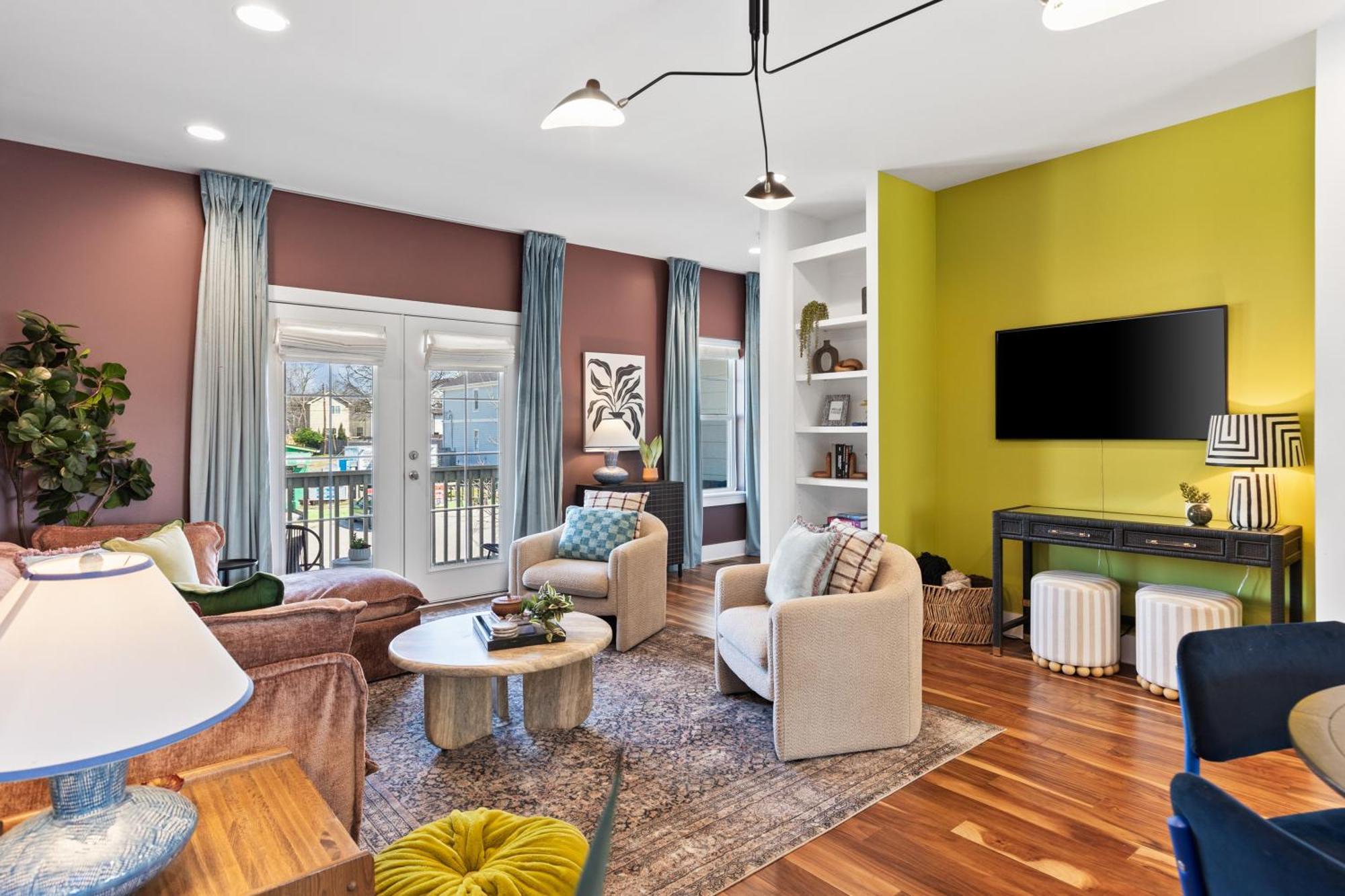 Vibrant In The Nations With Garage Walk To Restaurants And Shops * Nashville