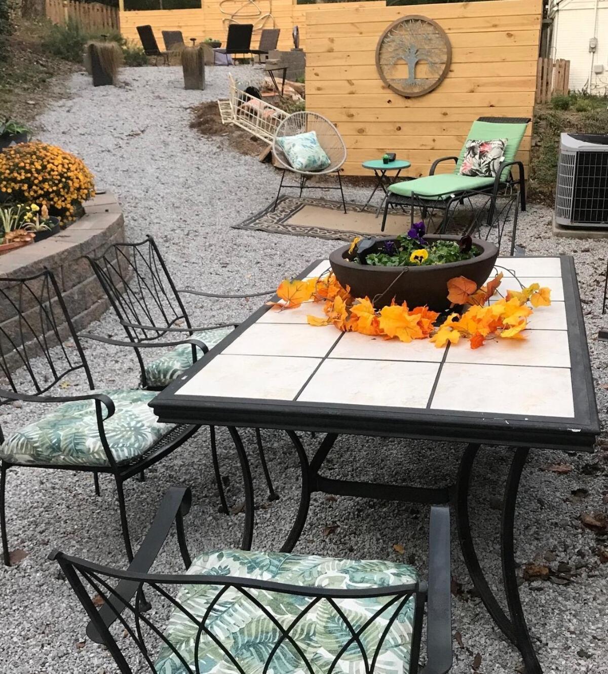 Apartment Cozy Retreat In Upscale Hills In West