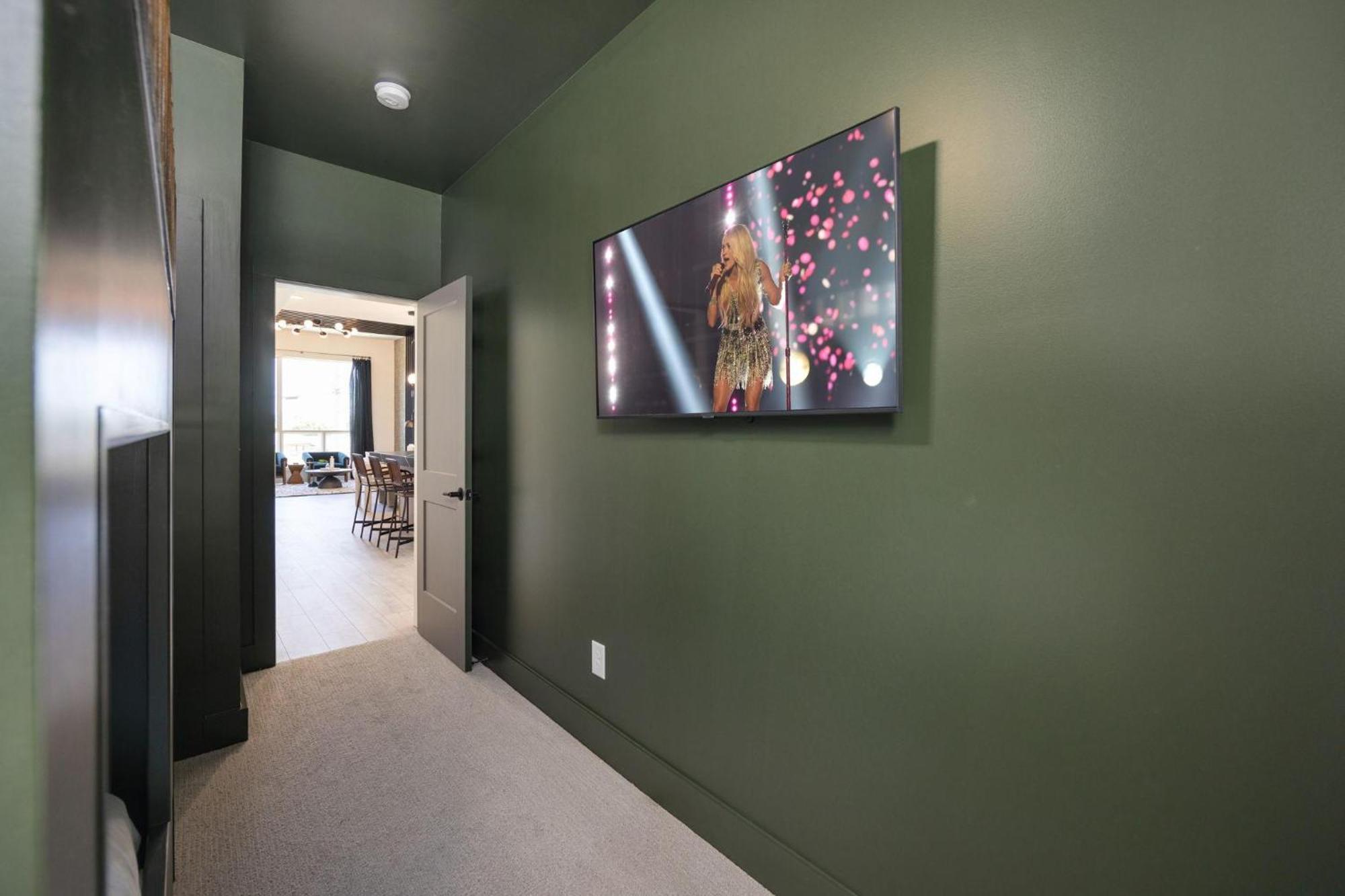 Enchant - Stunning Views - Modern Luxe Nashville