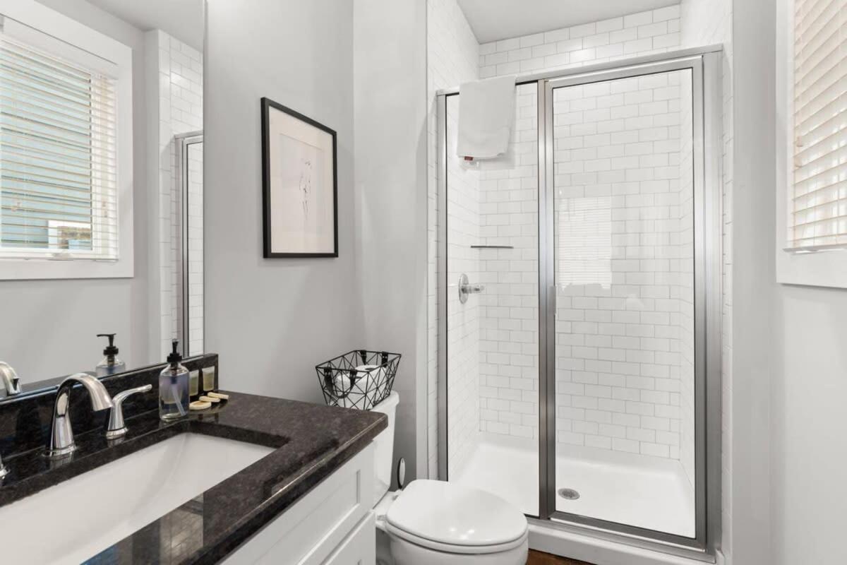 Holiday home 2 Chic Townhomes Near Geodis Sleeps 22 Nashville